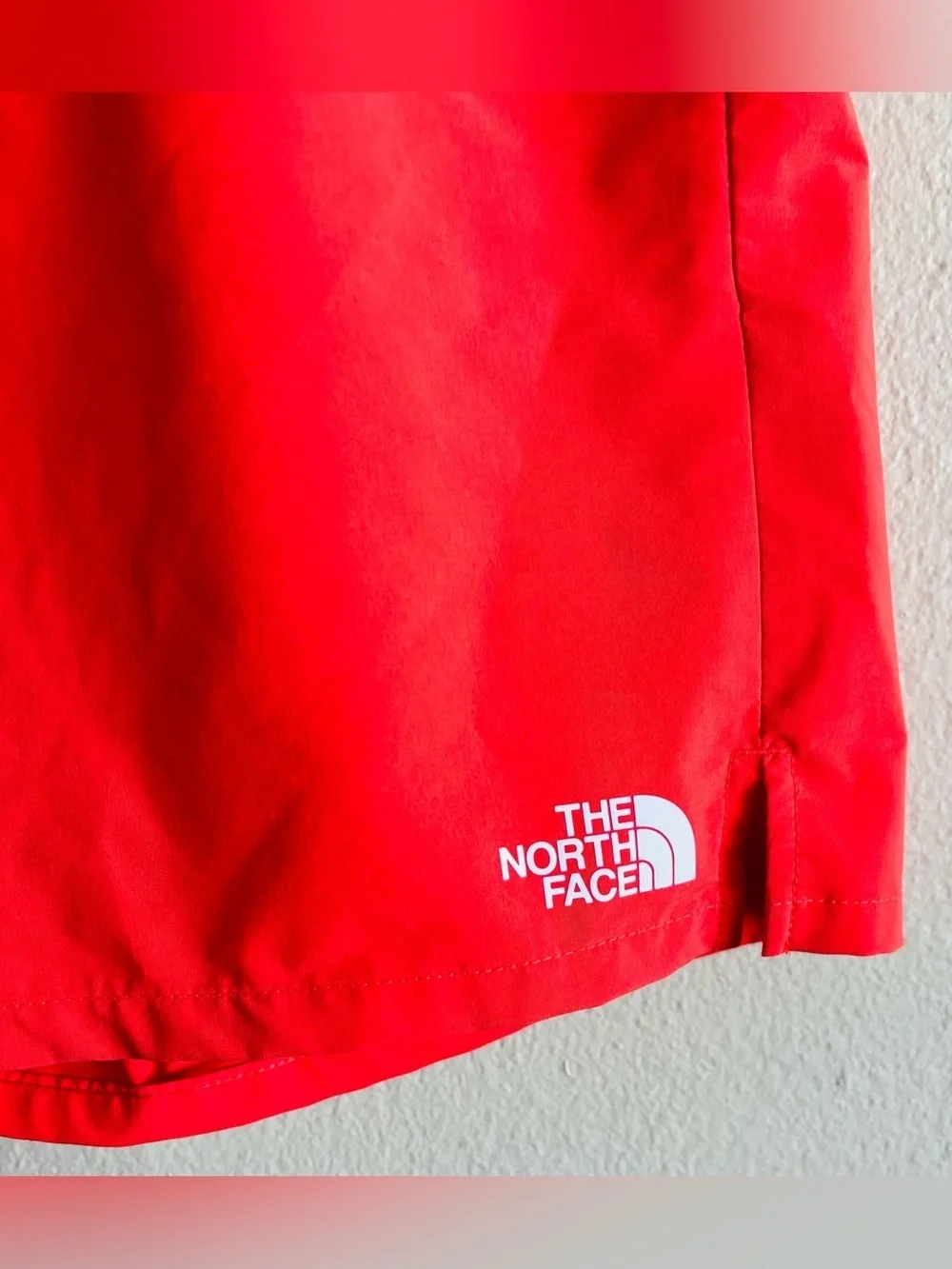 The North Face Men’s 7”  Orange Flash Drying Shorts Size: Large (36)